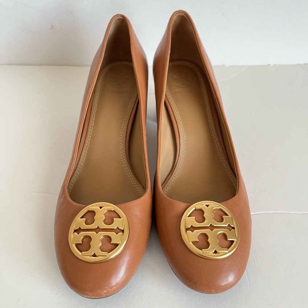 Tory Burch Tan Leather Block Heel Pumps Size 7.5 - Picture 3 of 11